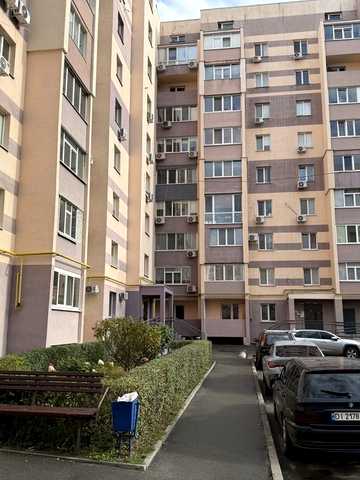 Ньютона вул., 102