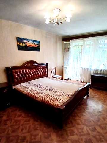 Академіка Філатова вул., 57