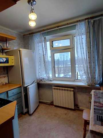 Леся Курбаса просп., 12-Б