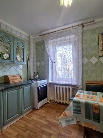 Миру вул., 9