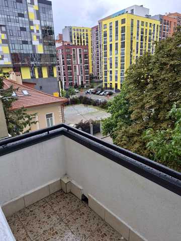 Тараса Шевченка вул., 58