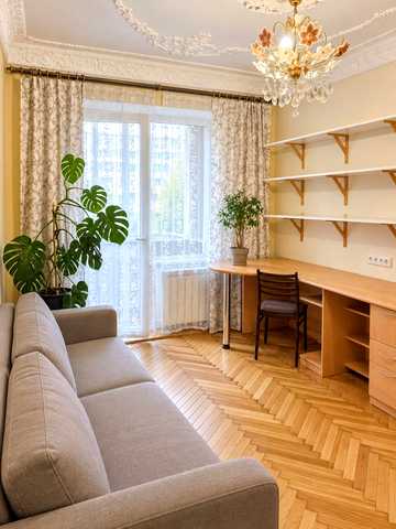 Зодчих вул., 36