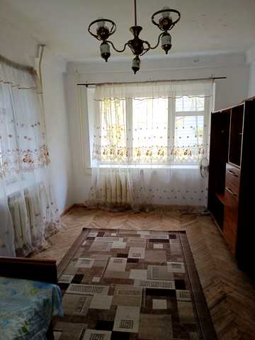 Гоголівська вул., 29
