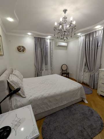 Тролейбусна вул., 26