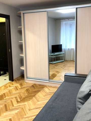 Гарматна вул., 21