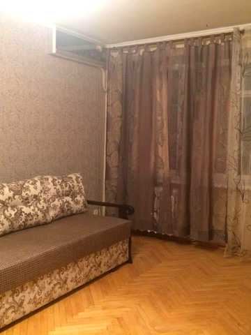 В'ячеслава Чорновола вул., 33/30