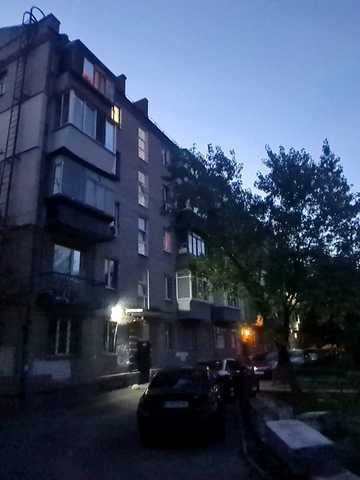 Будівельників вул., 26/8