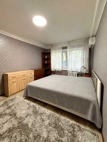 Празька вул., 21