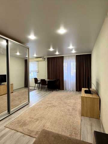 Старокозацька вул. (Комсомольська), 70