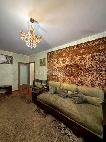 Нескорених вул. (Героїв Праці), 15б