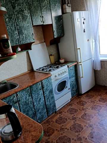 Автозаводська вул., 60