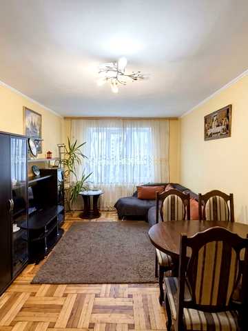 Під Голоском вул., 22