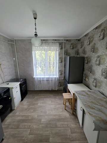 Озерна вул. (Червоних Майовщиків), 31