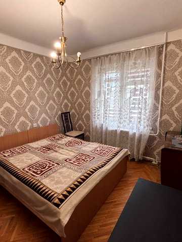 Васильківська вул., 4