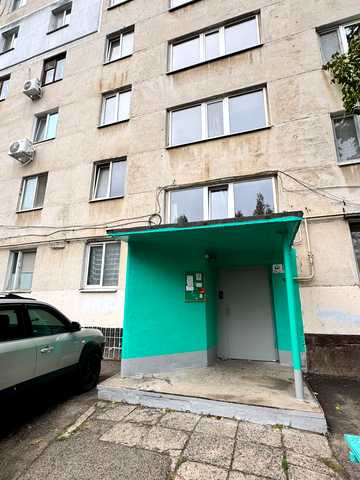 Жоліо Кюрі вул., 24а