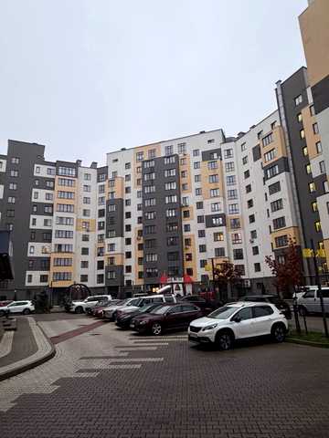 Олександра Довженка вул., 57