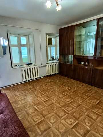 Олексіївська пл., 7