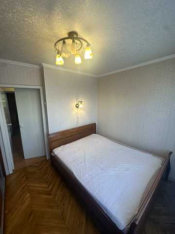 Феодосійська вул., 6