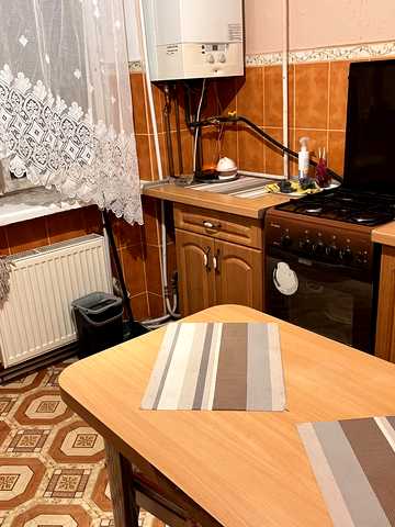 Героїв 128-ї Бригади вул. (8 Березня), 3