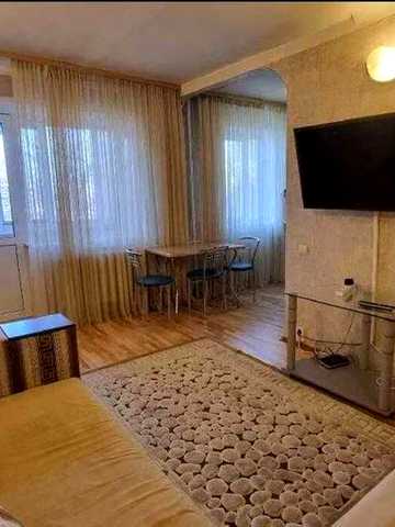 Машинобудівна вул., 36