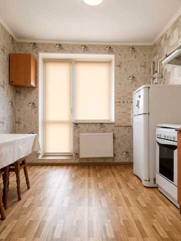 Центральна вул., 7