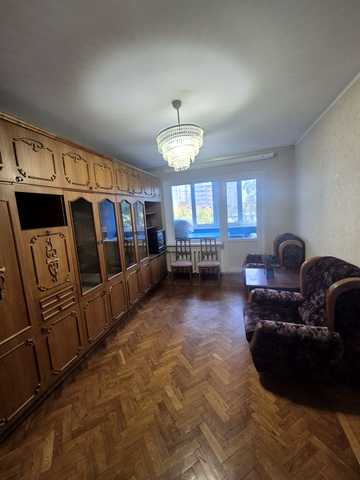 Павла Тичини просп., 12-А