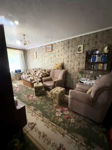 Будівельників, 4