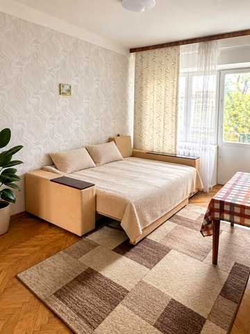 Стеценка вул., 1