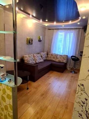 Володимира Івасюка просп. (Героїв Сталінграду), 30