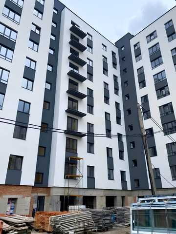 Дмитра Коцюбайла вул., (Будинок 1)
