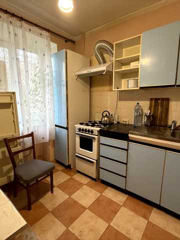 Академіка Корольова вул., 2