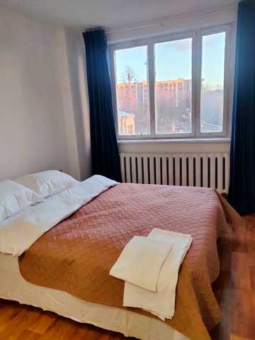Максима Рильського вул., 12