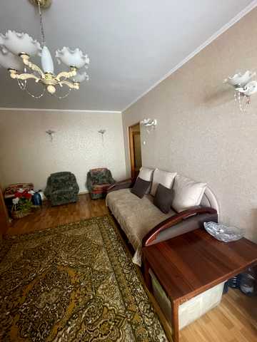 Героїв просп., 37
