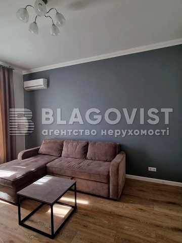 Саперне Поле вул., 12