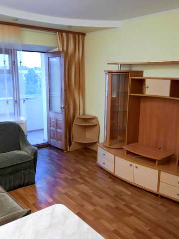 Припортова вул. (Героїв Сталінграда), 37/1