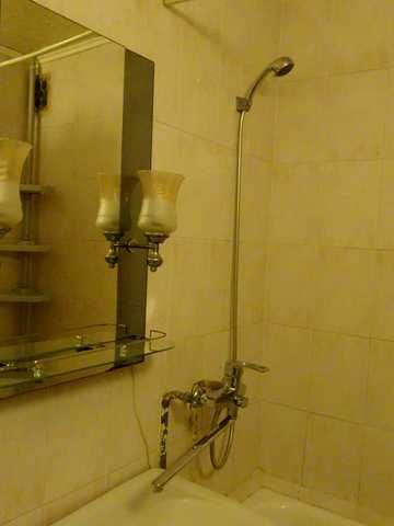 Миколи Бажана просп., 5