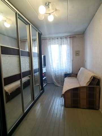 Металургів просп., 32