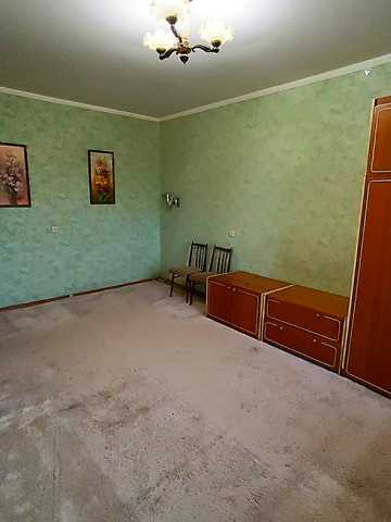 Миру вул., 5