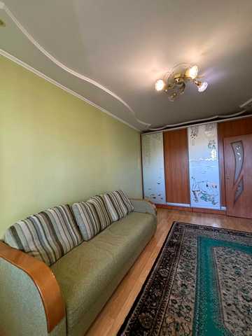 Академіка Глушкова просп., 37