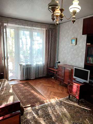 Михайлівська вул., 31
