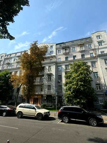 Івана Франка вул., 22/24