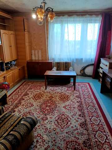 Семафорна вул., 40