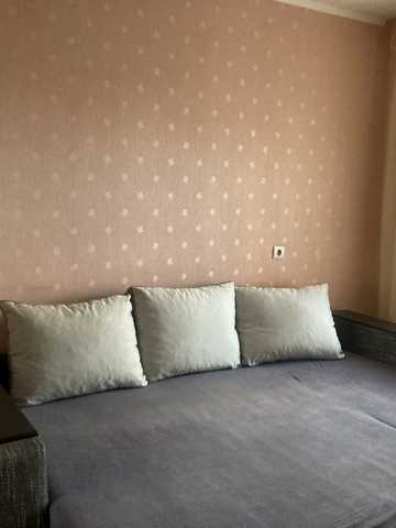 Федора Ернста вул., 8