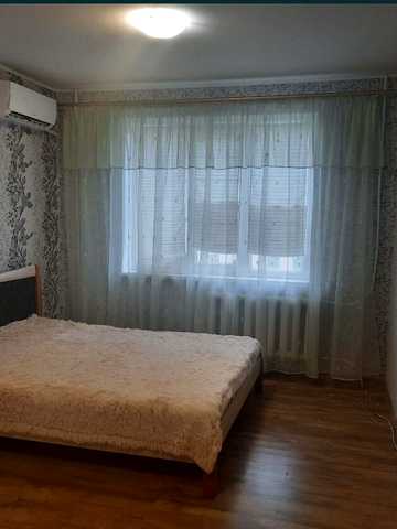Університетський просп. (Гагаріна), 61