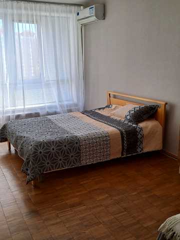 Олександра Архипенка вул. (Мате Залки), 5-А