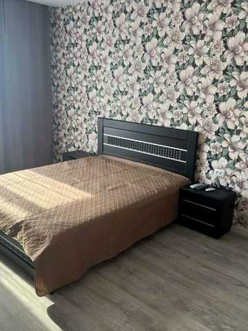 Домбровського вул., 3