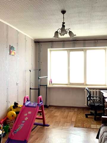 Паркова вул. (Анатолія Олійника), 24