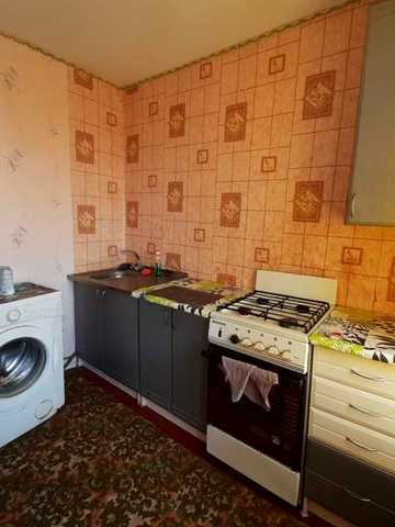 Баяна вул., 8