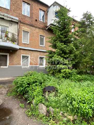 Чоботарська вул., 45
