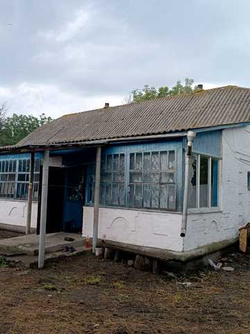 Шкільна, 12